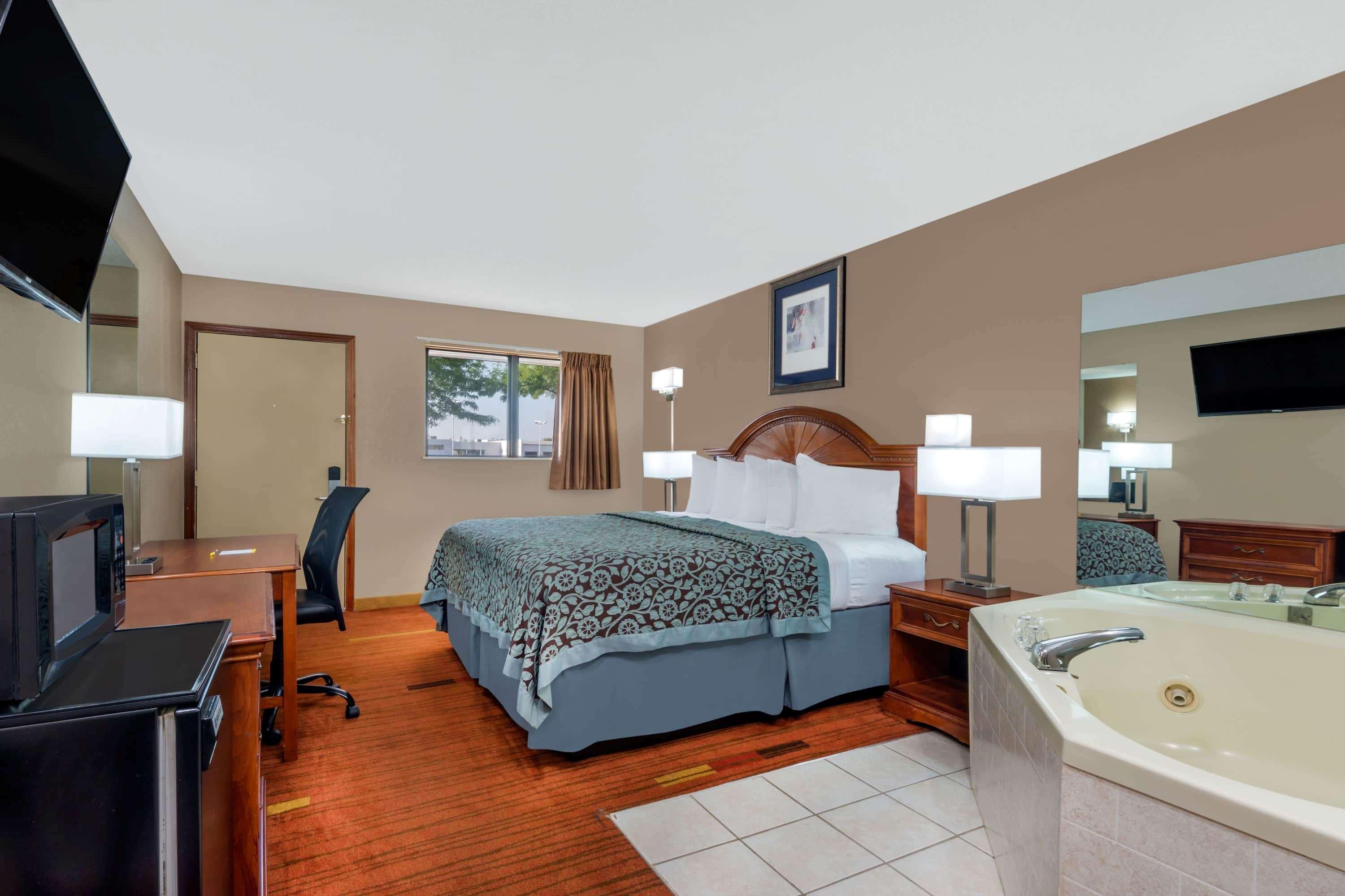 Days Inn By Wyndham Maumee/Toledo Екстер'єр фото