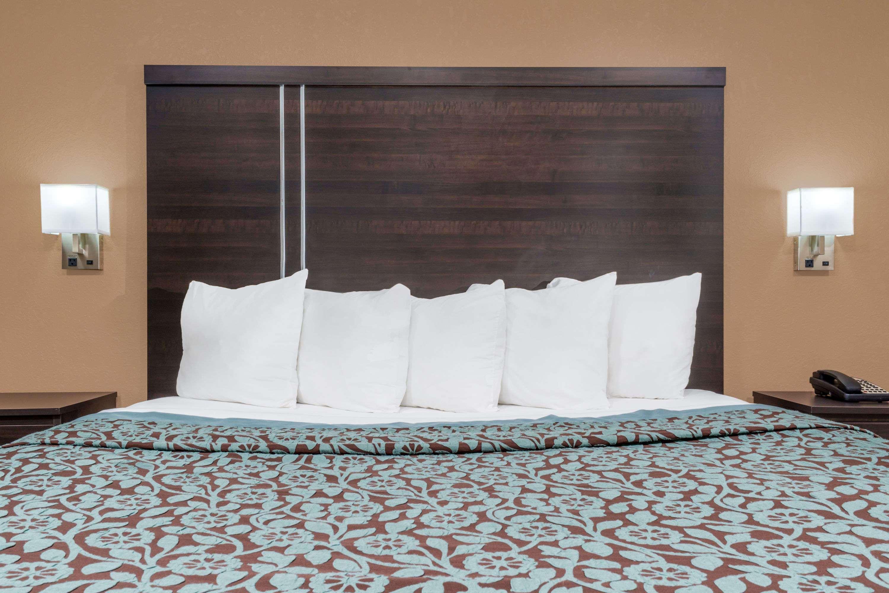 Days Inn By Wyndham Maumee/Toledo Екстер'єр фото