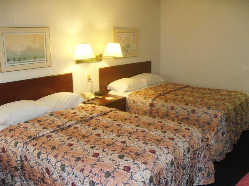 Days Inn By Wyndham Maumee/Toledo Екстер'єр фото